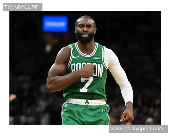 杰伦在关键战役中展现硬实力下半场狂砍30分仅失3球力压当代乔丹