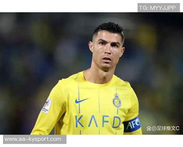 C罗前队友透露他追求千球成就与迷你罗同场竞技的梦想